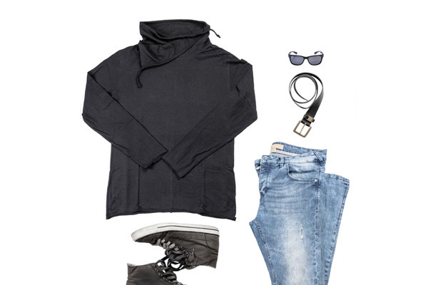 Black sweatshirt, blue jeans, black belt, sunglasses, and black converse shoes